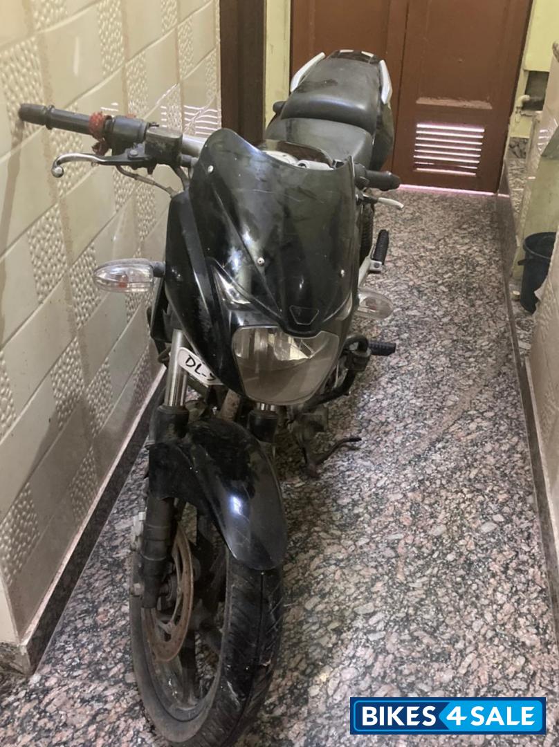 Black Bajaj Pulsar 180 DTSi