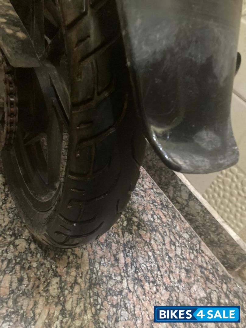 Black Bajaj Pulsar 180 DTSi