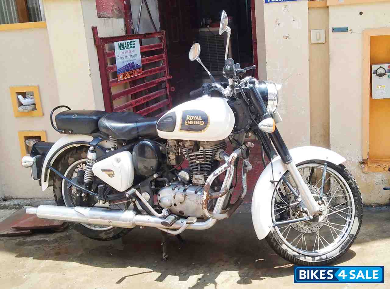Ash White Royal Enfield Classic 350
