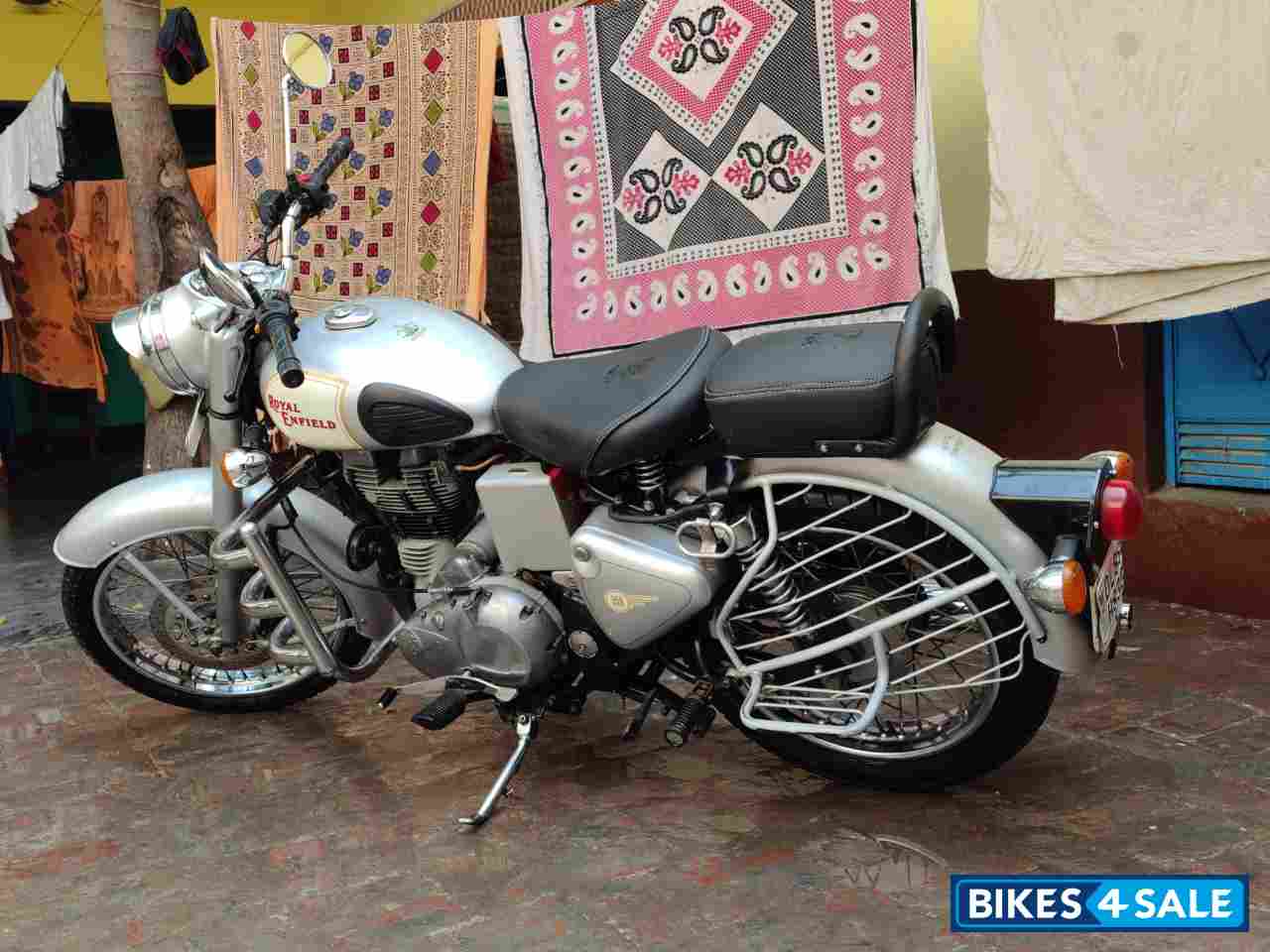 Silver Royal Enfield Classic 350