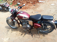 Maroon Royal Enfield Classic Chrome