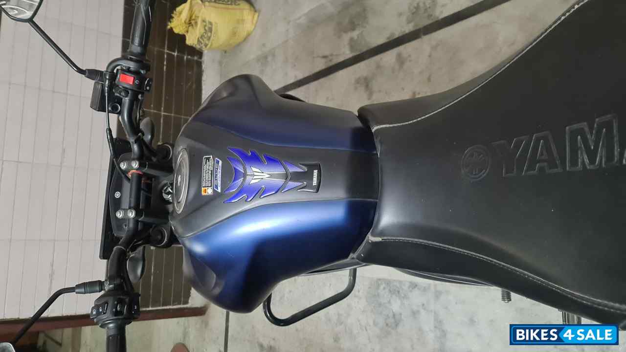 Blue Yamaha FZ-S FI V3