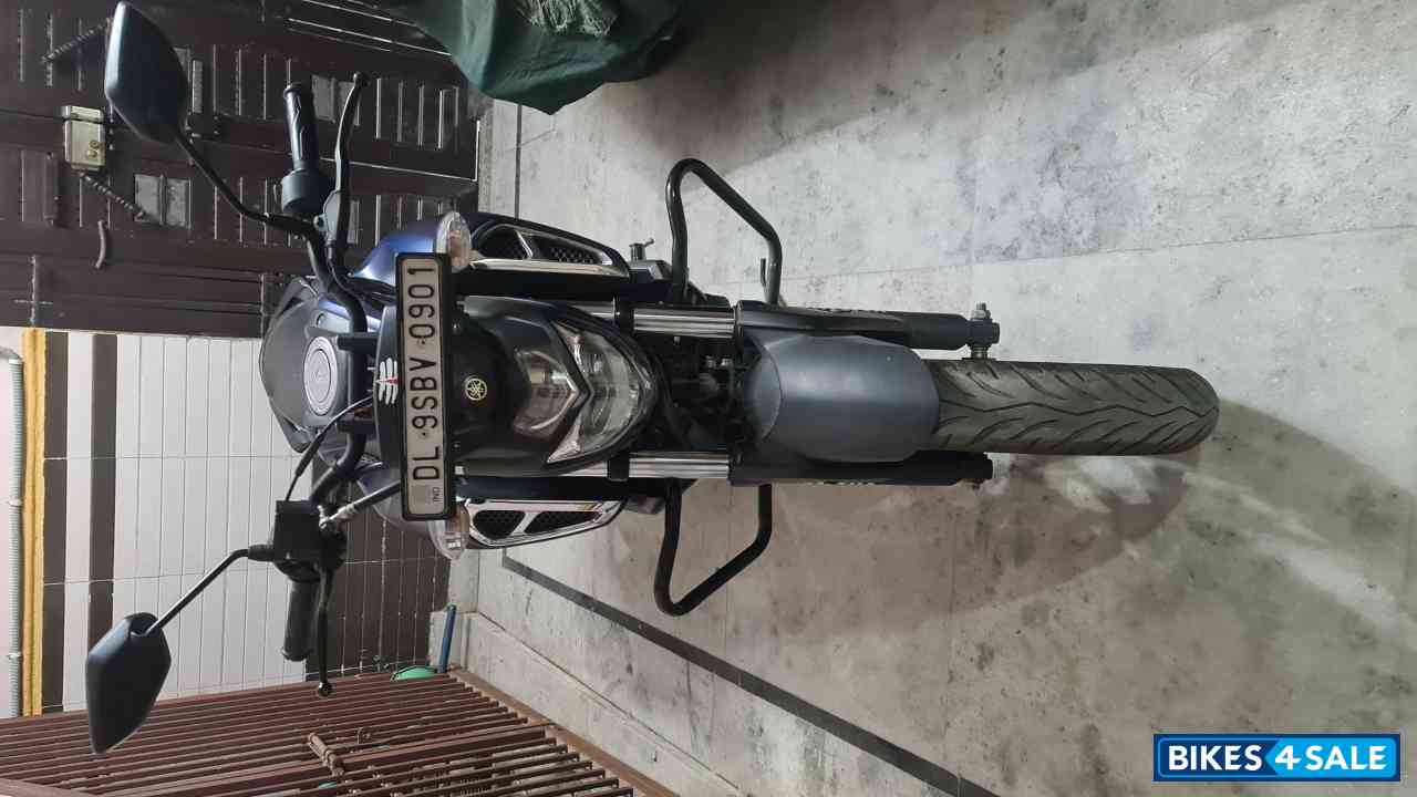 Blue Yamaha FZ-S FI V3