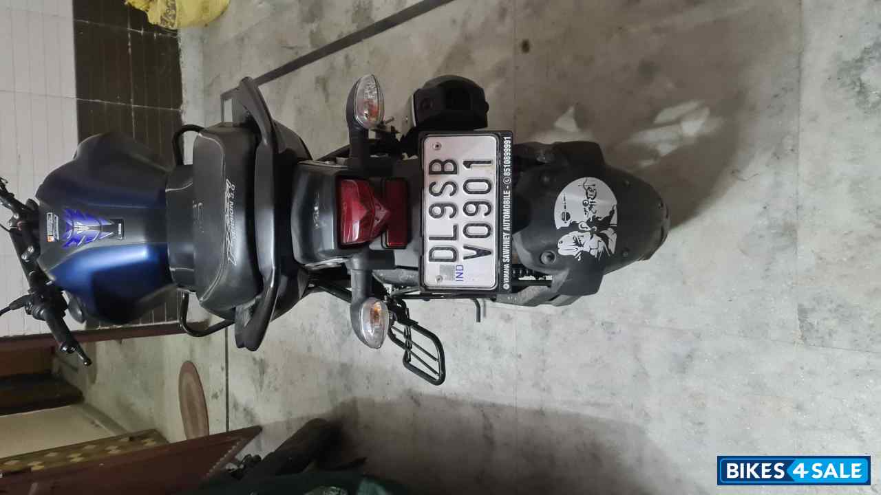 Blue Yamaha FZ-S FI V3