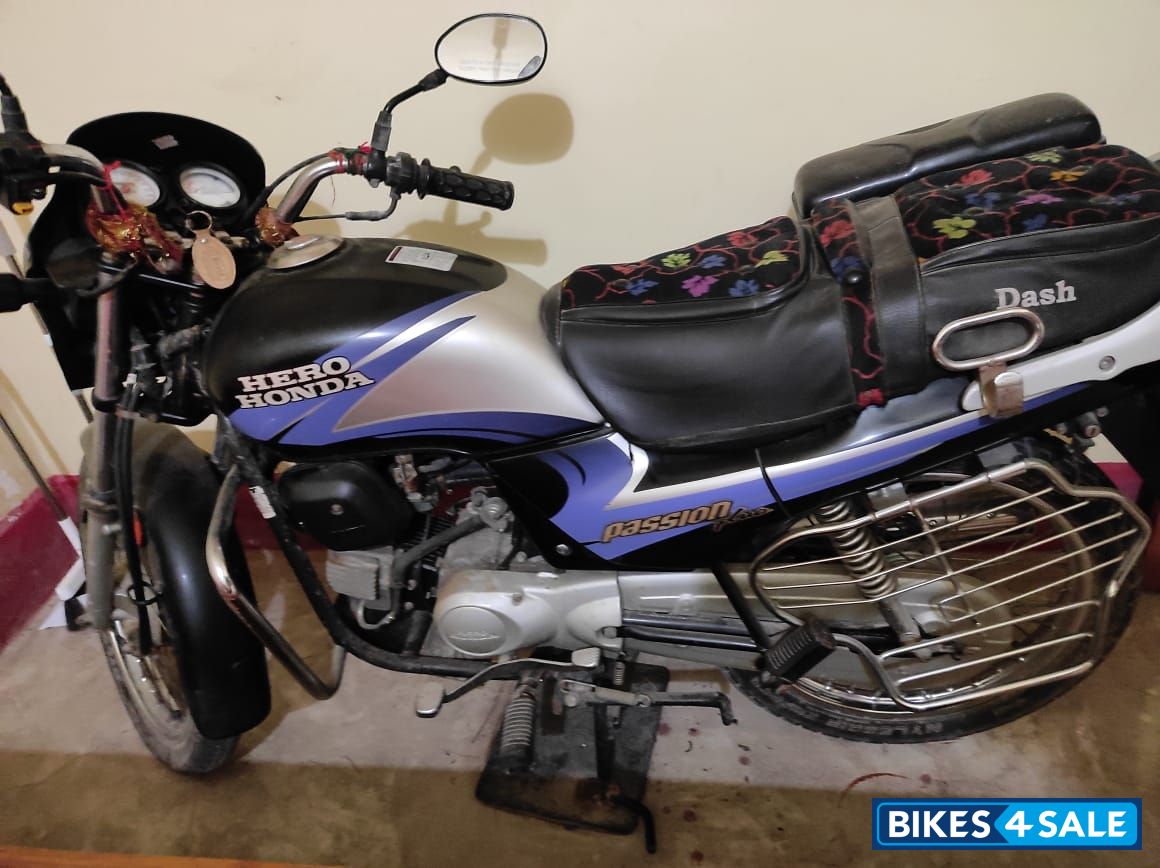 Voilet With Black Hero Passion Plus