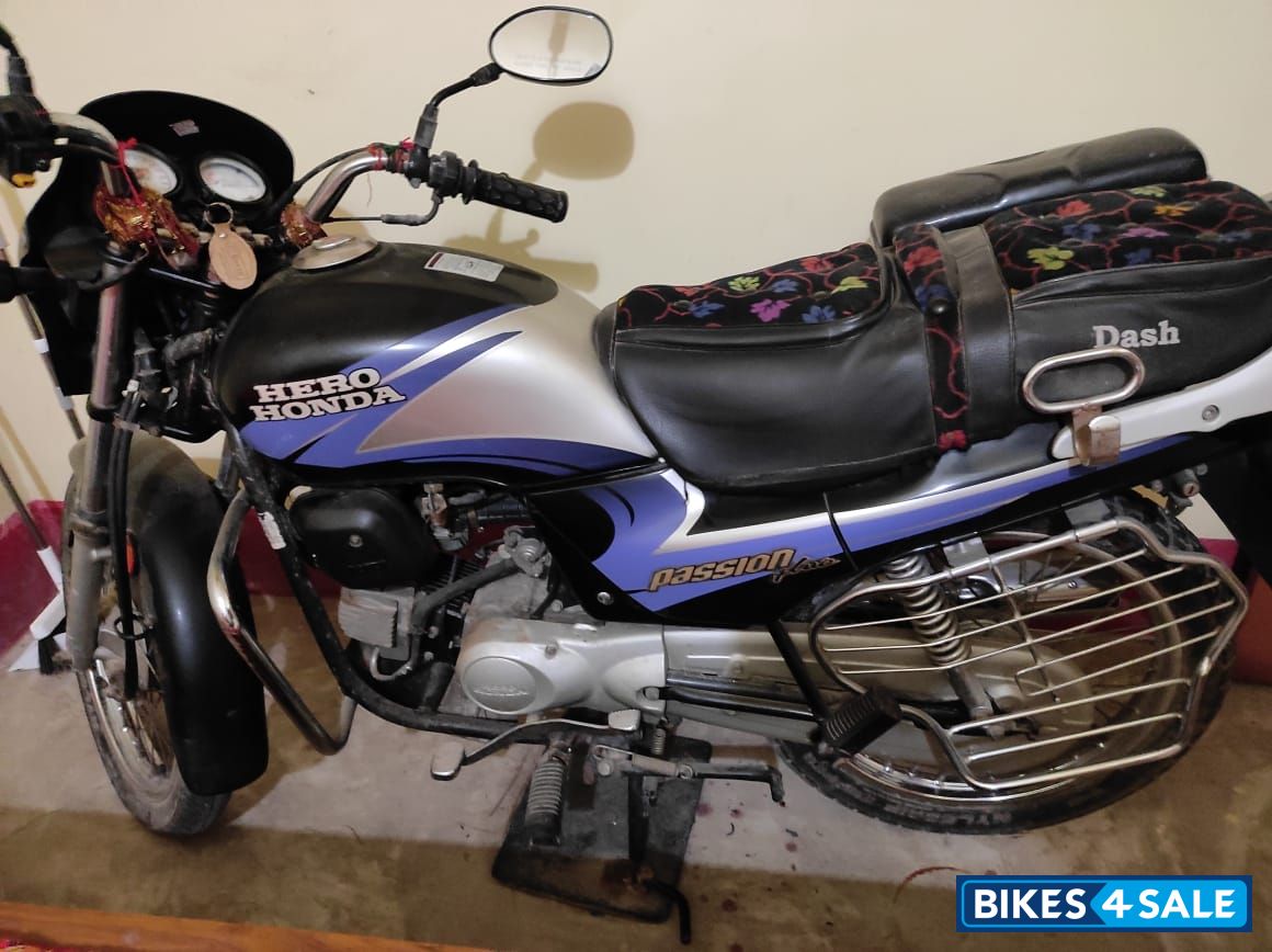 Voilet With Black Hero Passion Plus