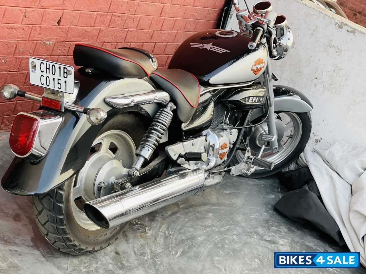 Hyosung Aquila GV250