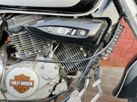 Hyosung Aquila GV250