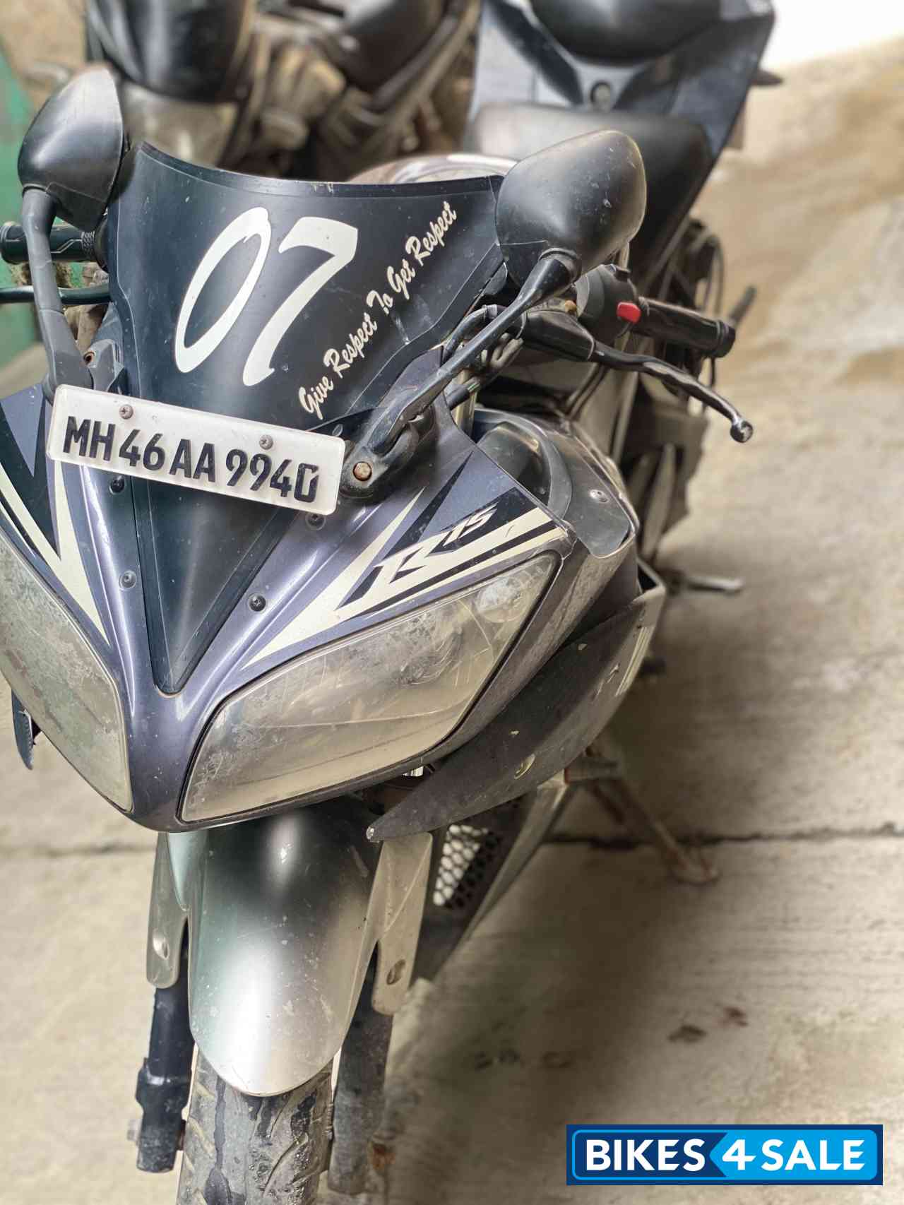 Grey Yamaha YZF R15 V2