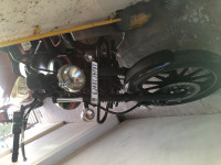 Black/red Bajaj Avenger Street 220