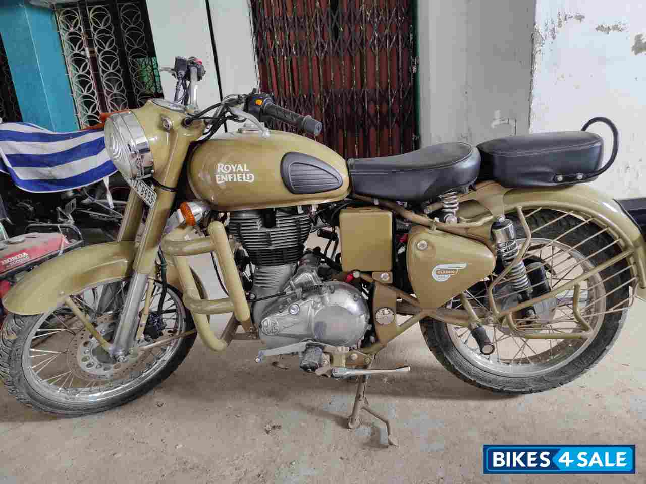 Royal Enfield Classic Desert Storm