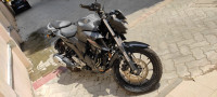 Black Yamaha FZ25