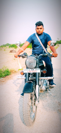 Black Royal Enfield Classic 350