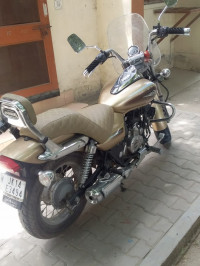 Golden Beige Bajaj Avenger Cruise 220