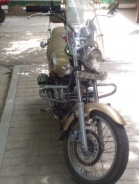 Golden Beige Bajaj Avenger Cruise 220