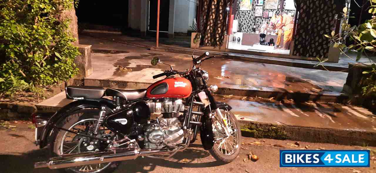 Royal Enfield Classic 350 Redditch Red