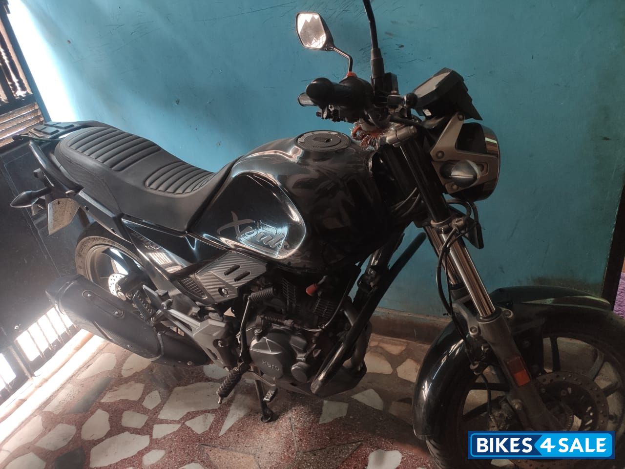 Black Hero XPulse 200T