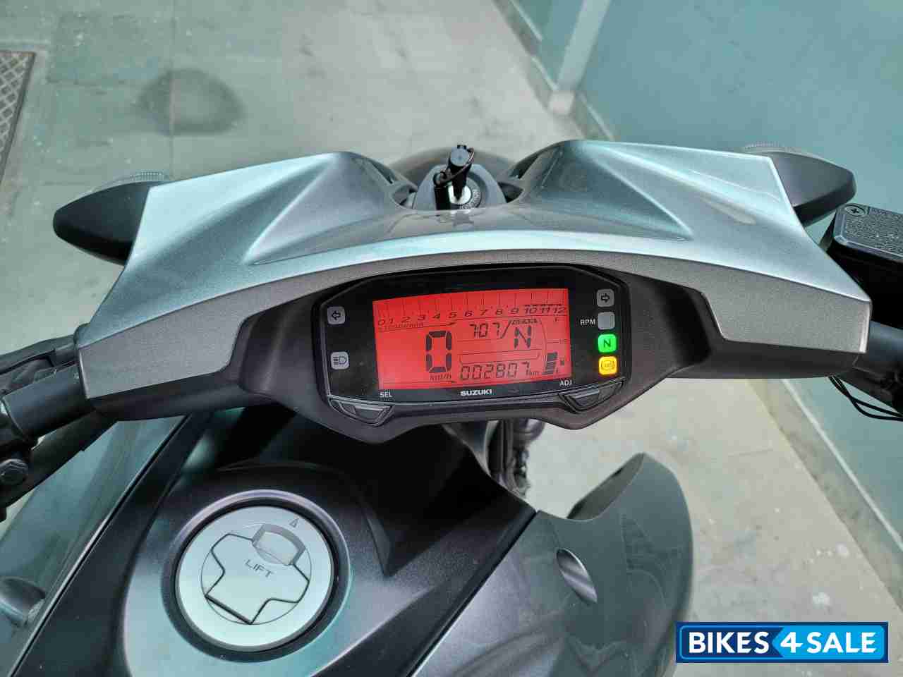 Grey Suzuki Intruder 150