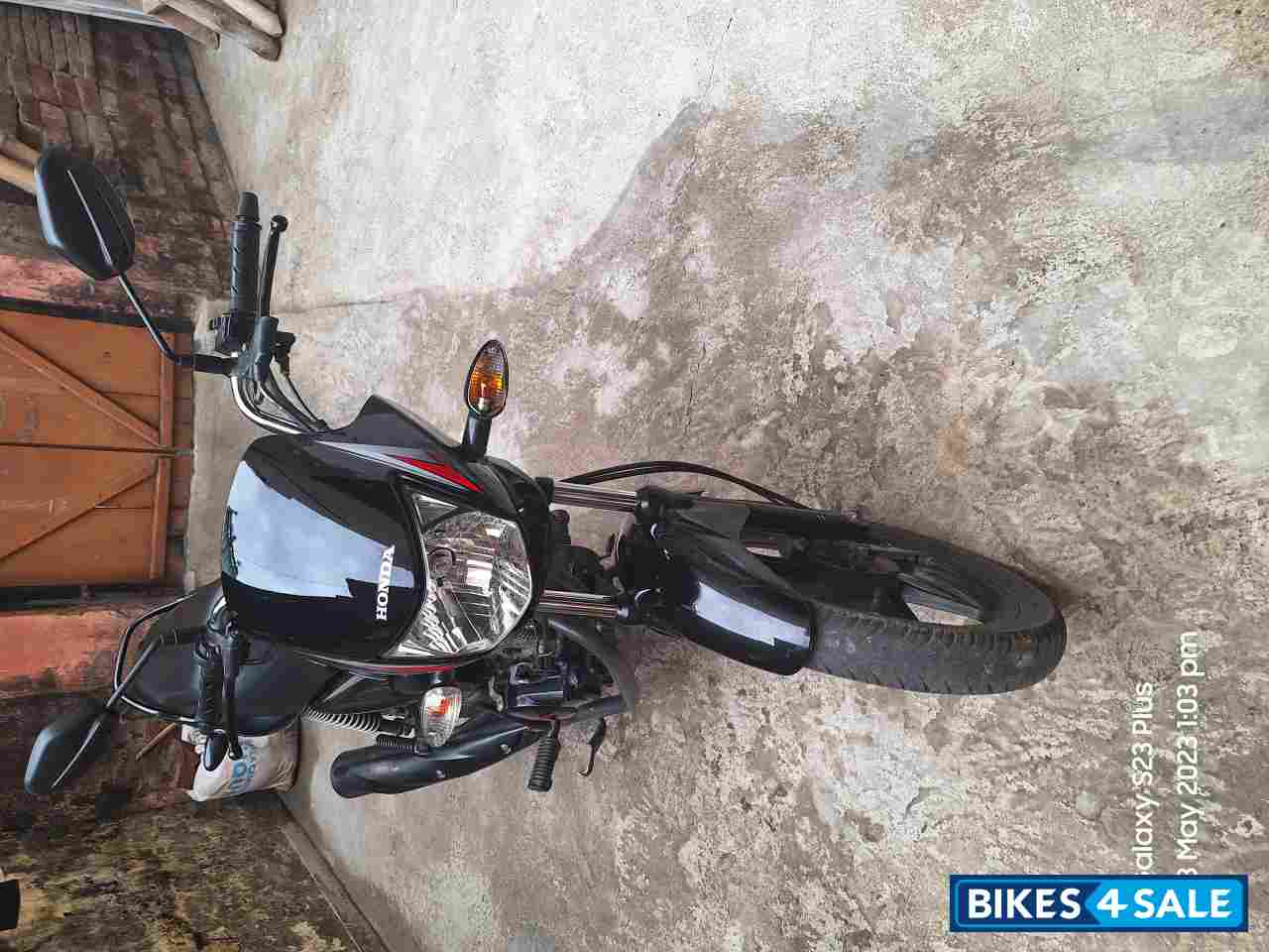 Black Honda Shine