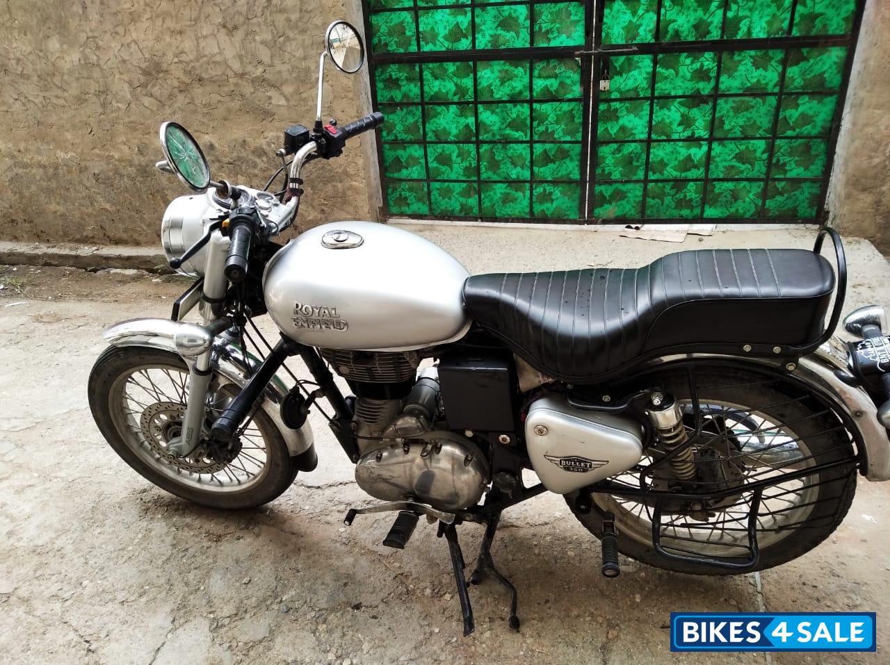 Royal Enfield Bullet 350 ES