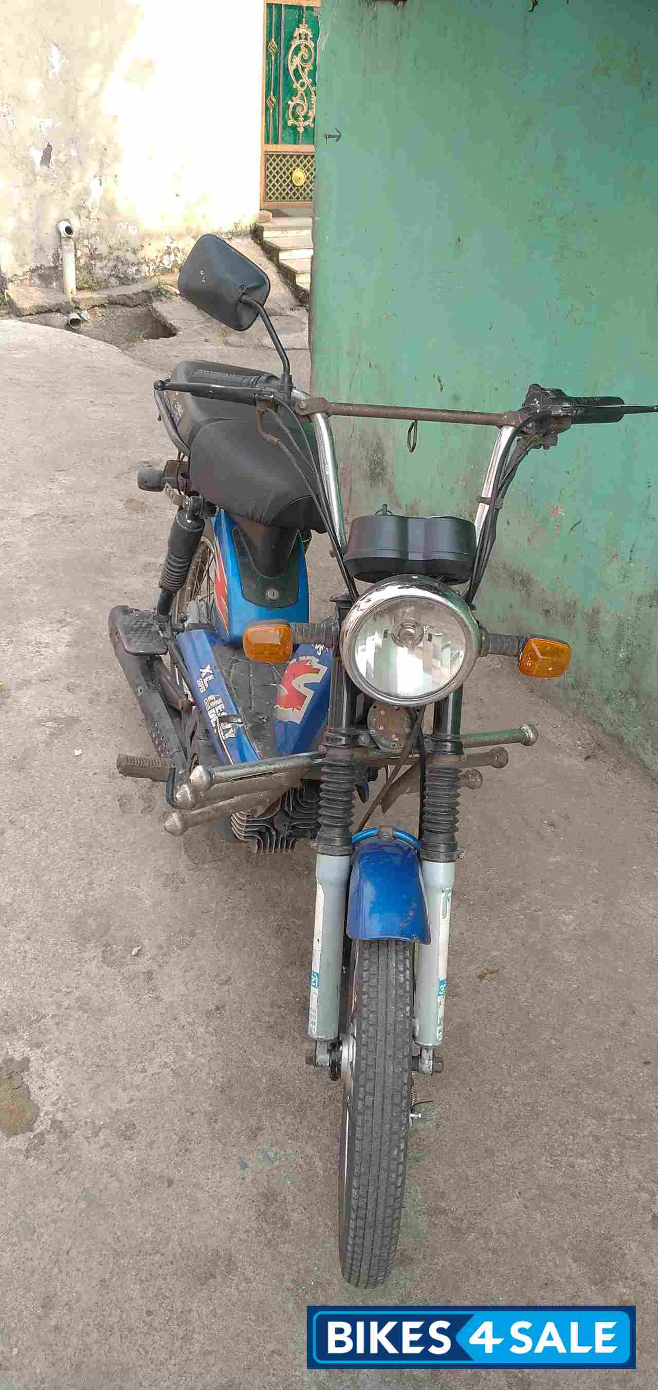 Blue TVS XL Super Heavy Duty