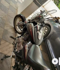 Auburn Black Bajaj Avenger Cruise 220