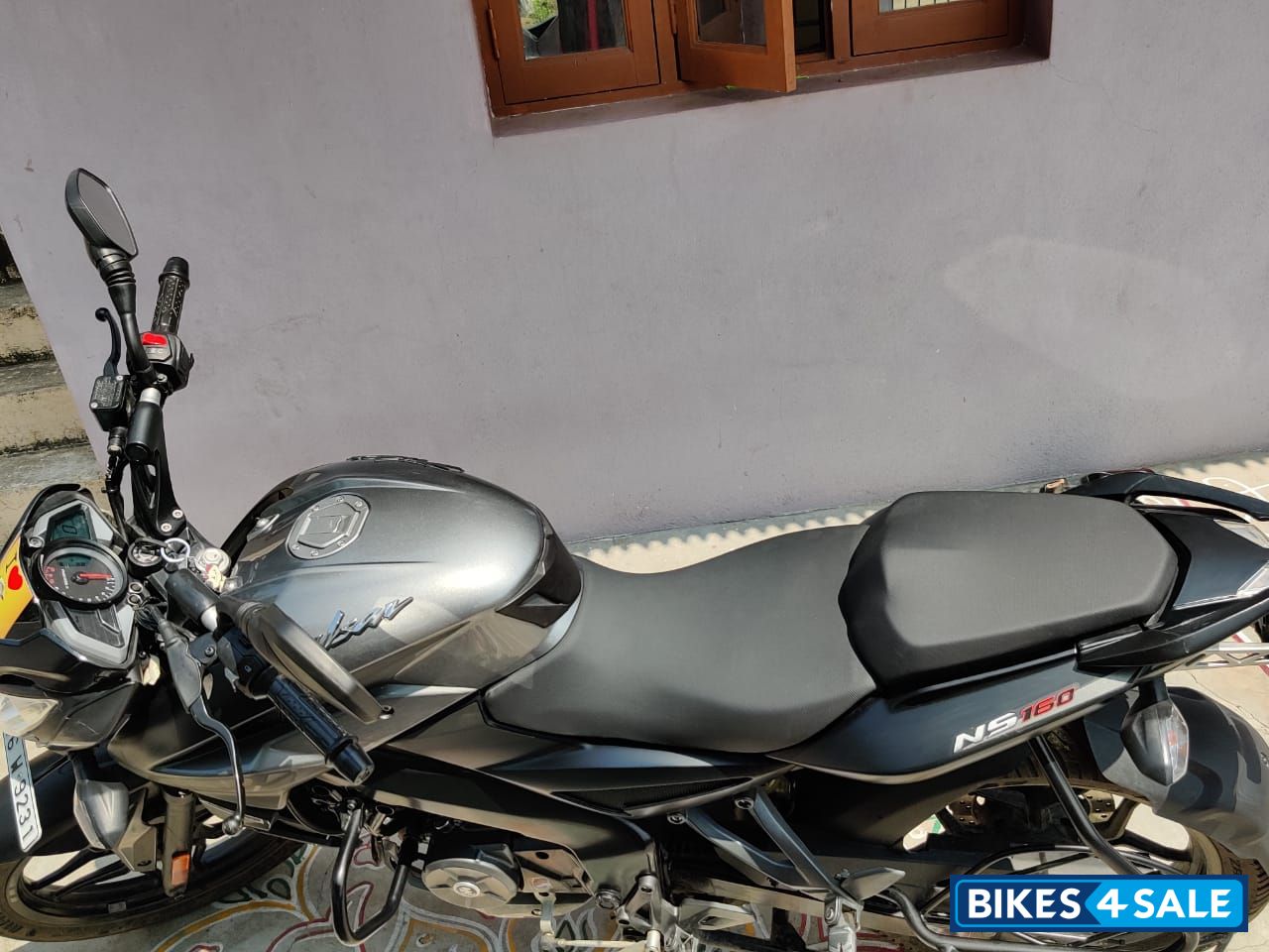 Gray Bajaj Pulsar NS 160 BS6