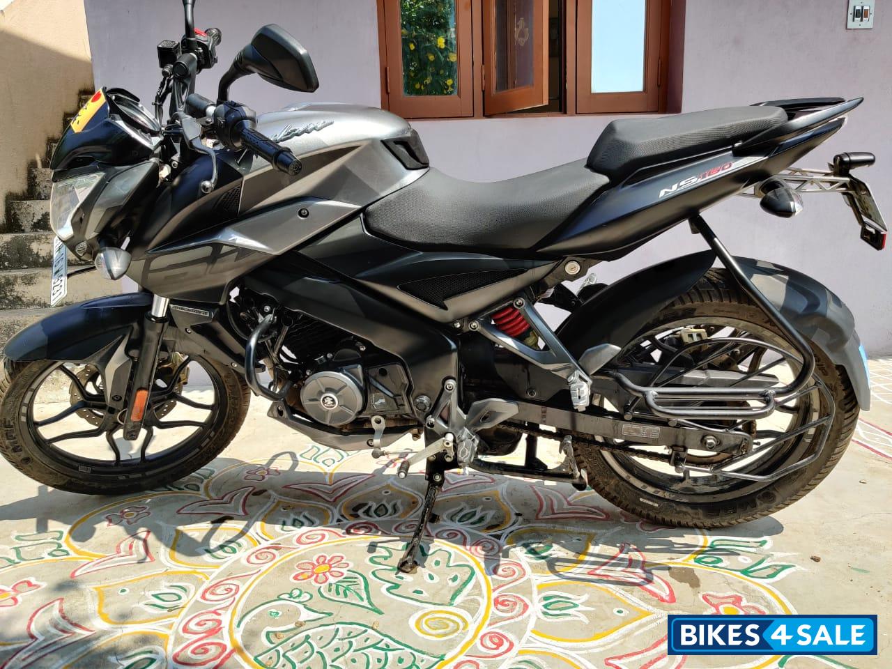 Gray Bajaj Pulsar NS 160 BS6