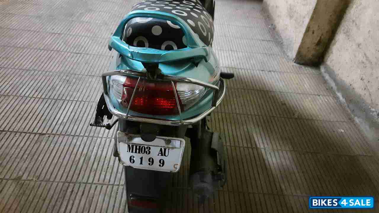 Green Mahindra Flyte