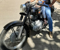 Royal Enfield Bullet Standard 350 2015 Model