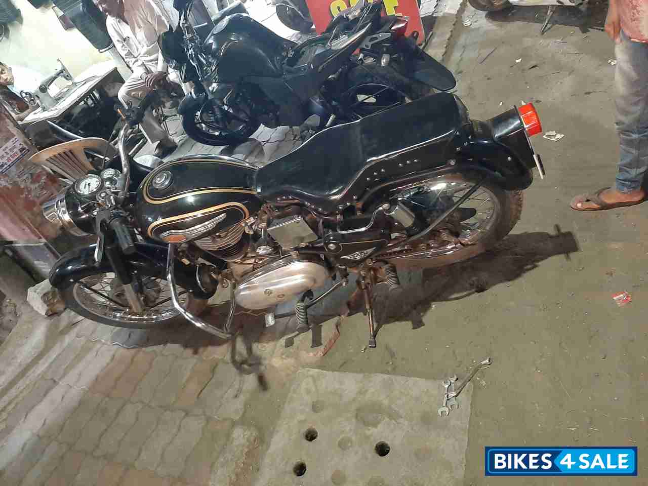 Royal Enfield Bullet 350