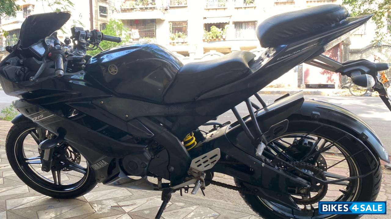 Yamaha YZF R15 V2
