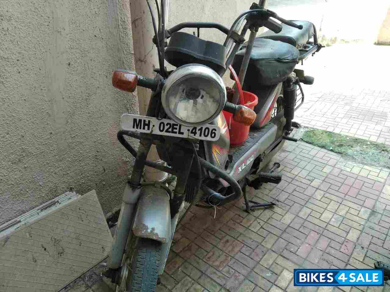 TVS XL 100 Heavy Duty