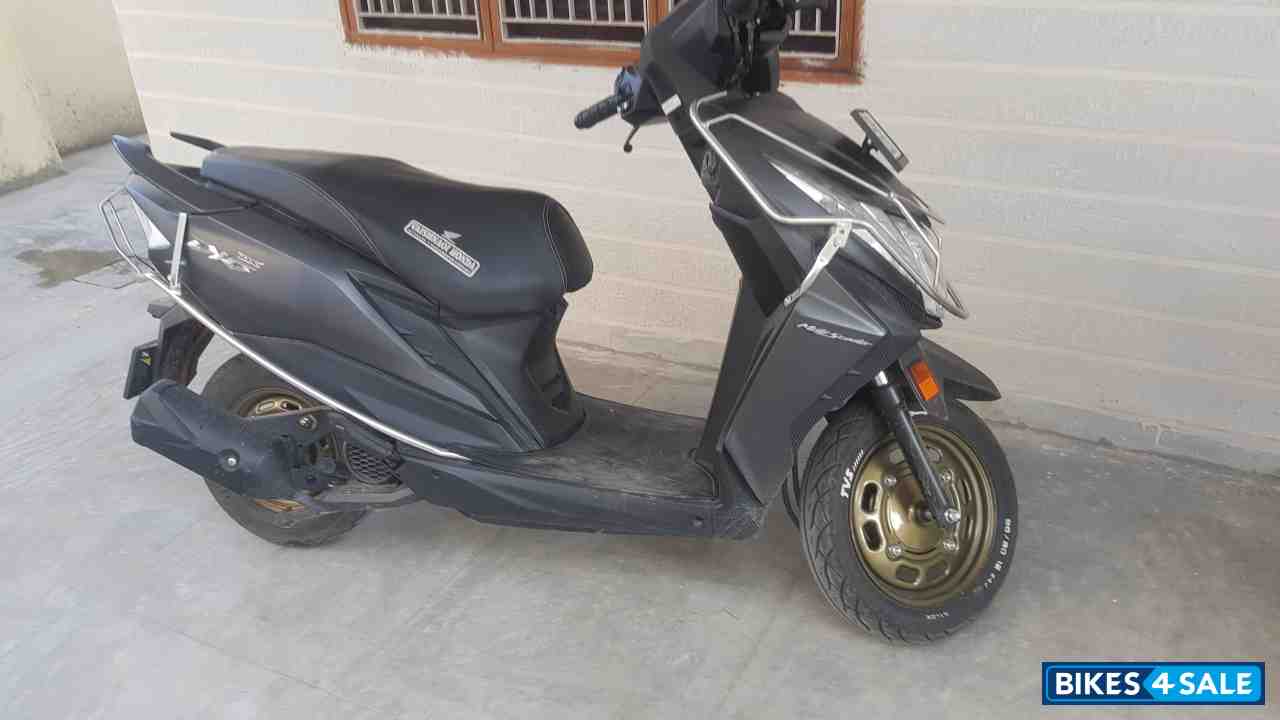 Metalic Axis Grey Honda Dio BS6