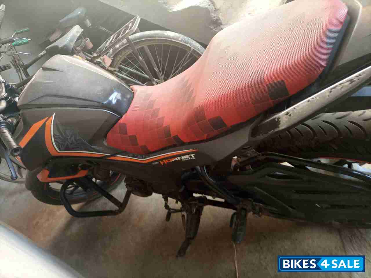 Honda CB Hornet 160R