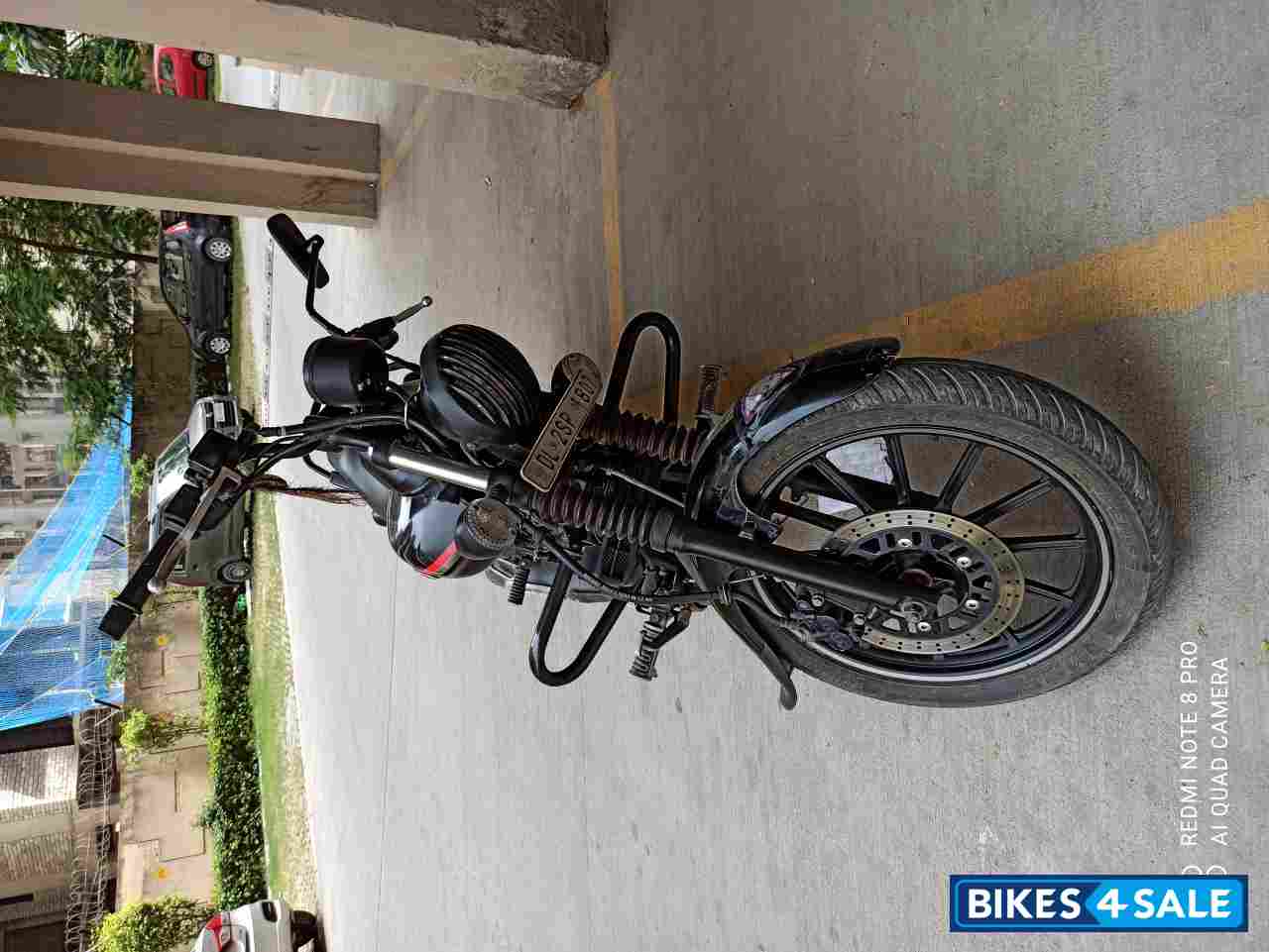 Bajaj Avenger Street 220