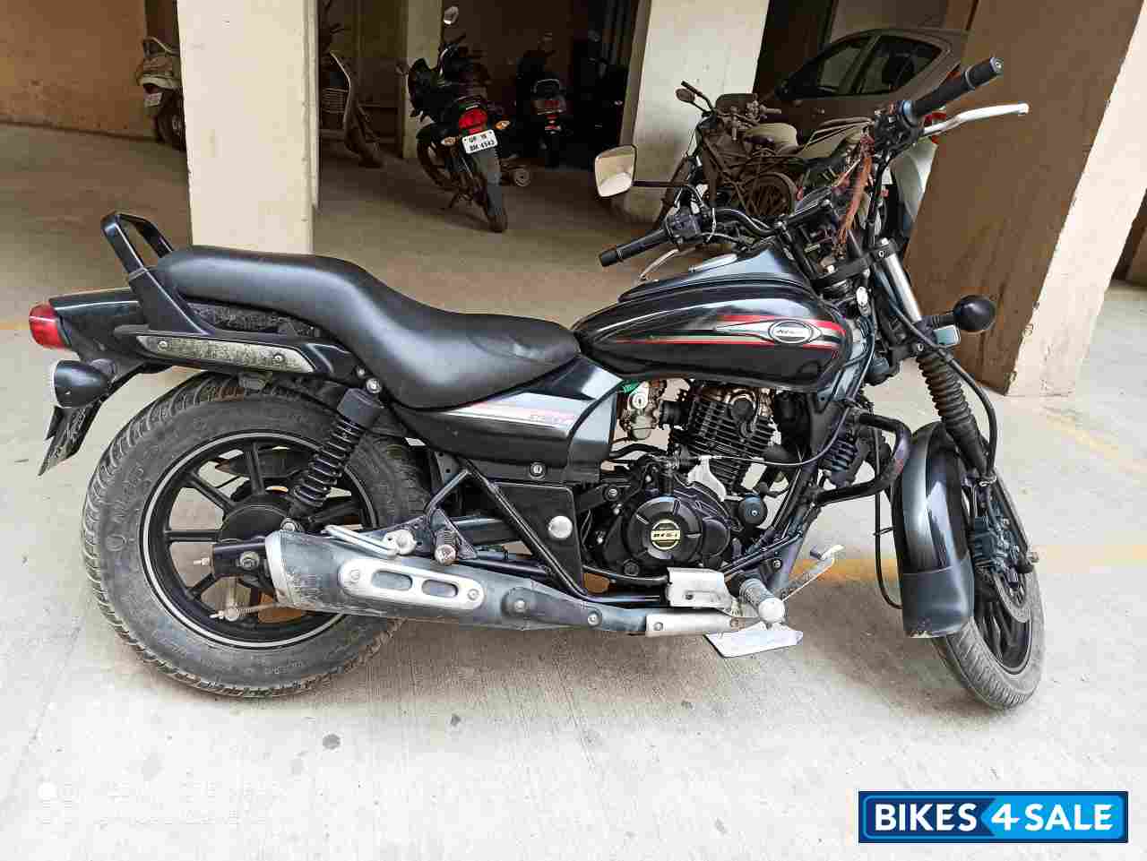 Bajaj Avenger Street 220