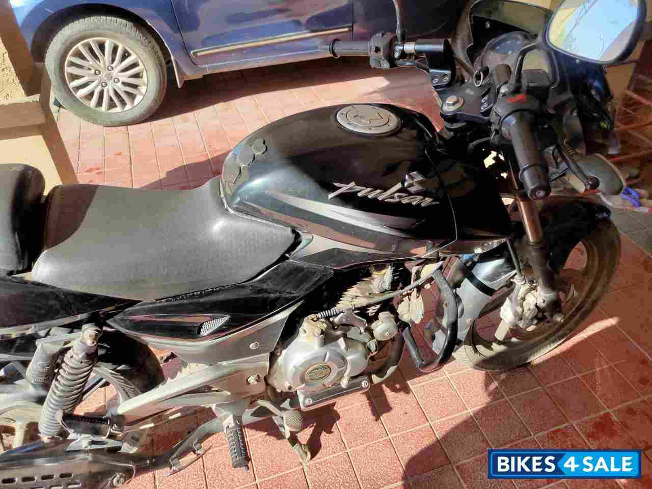 Black Bajaj Pulsar 180 DTSi