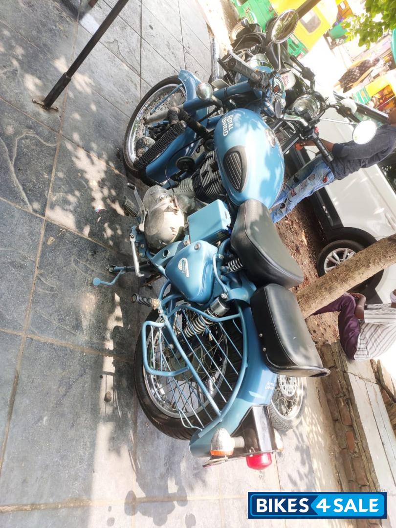 Squadron Blue Royal Enfield Classic Squadron Blue Squadron Blue Royal Enfield Classic Squadron Blue