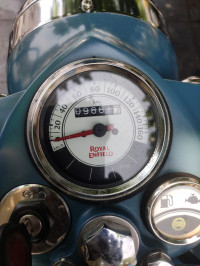 Squadron Blue Royal Enfield Classic Squadron Blue