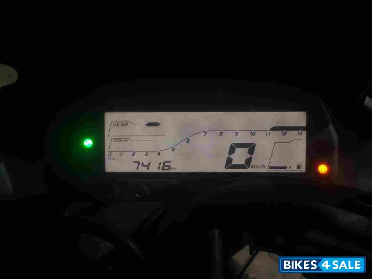 Dark Knight Black Yamaha YZF R15 V3