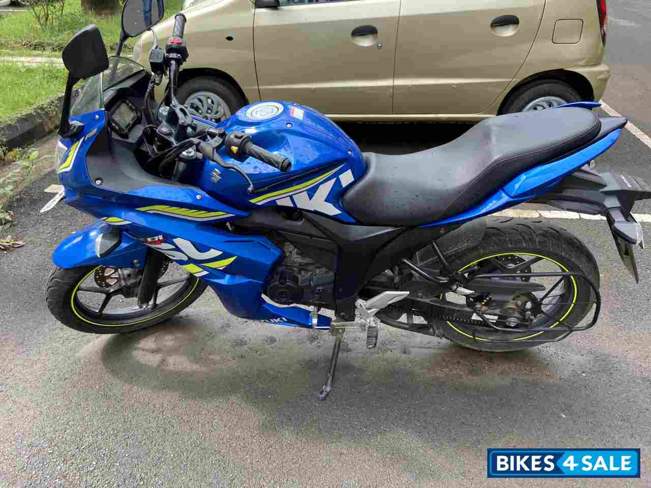 Suzuki Gixxer SF Fi