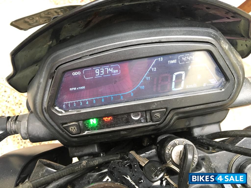 Rock Black Matte Bajaj Dominar 400 ABS BS6