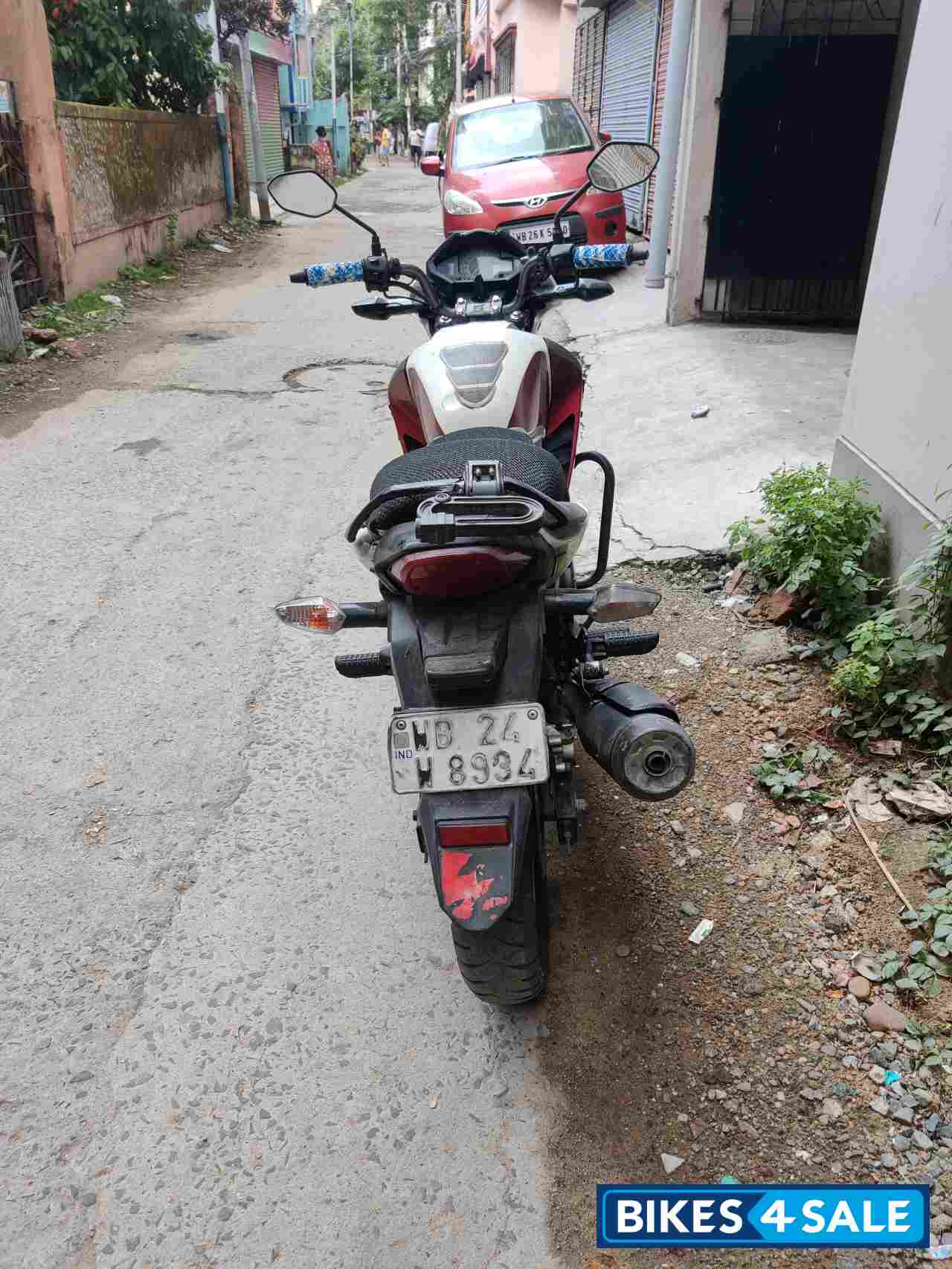 White And Red Honda Unicorn Dazzler