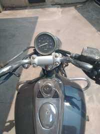 Bajaj Avenger 220 DTS-i