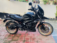 Matte Black Bajaj Dominar 400 Disc
