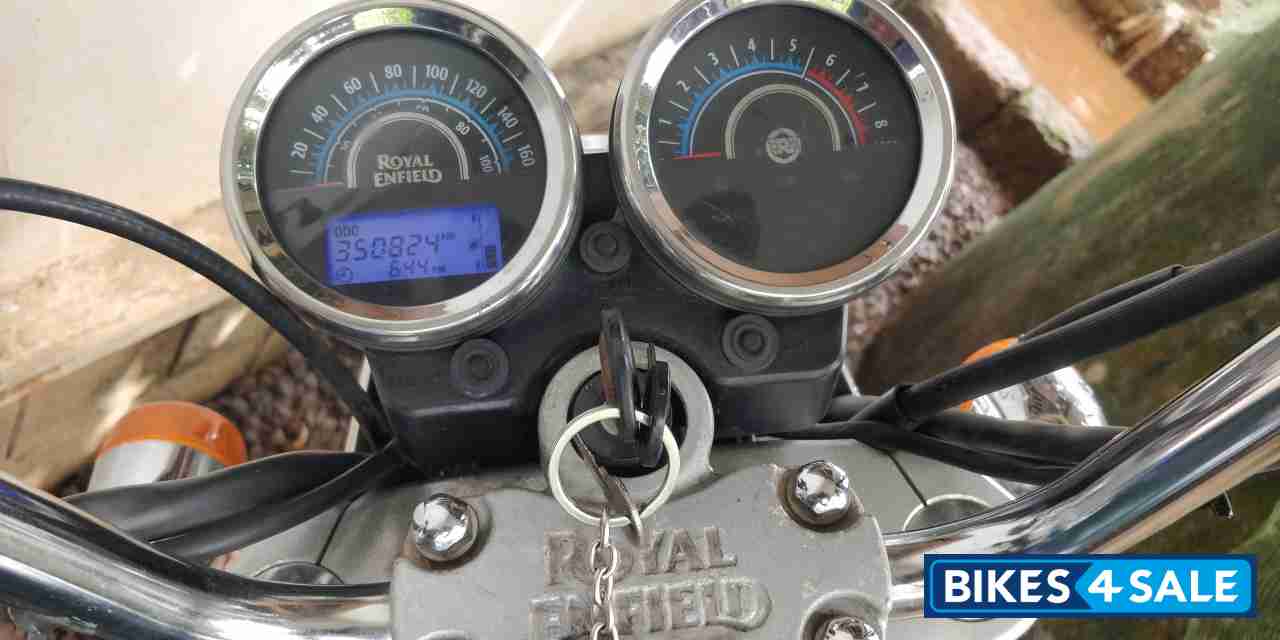 Asphalt Green Royal Enfield Thunderbird 350 Asphalt Green Royal Enfield Thunderbird 350