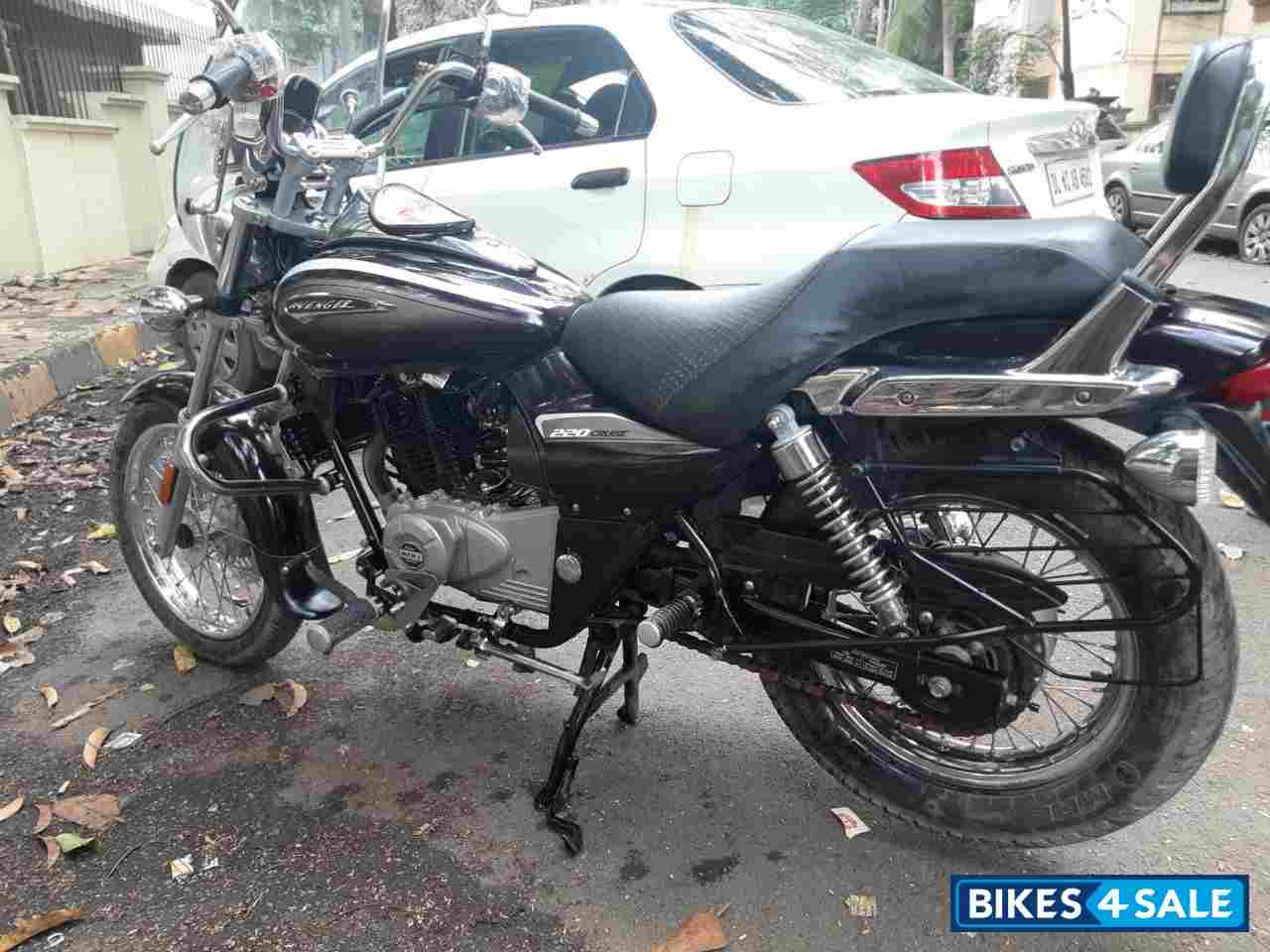 Bajaj Avenger Cruise 220 BS6
