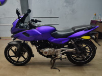 Black Bajaj Pulsar 220F