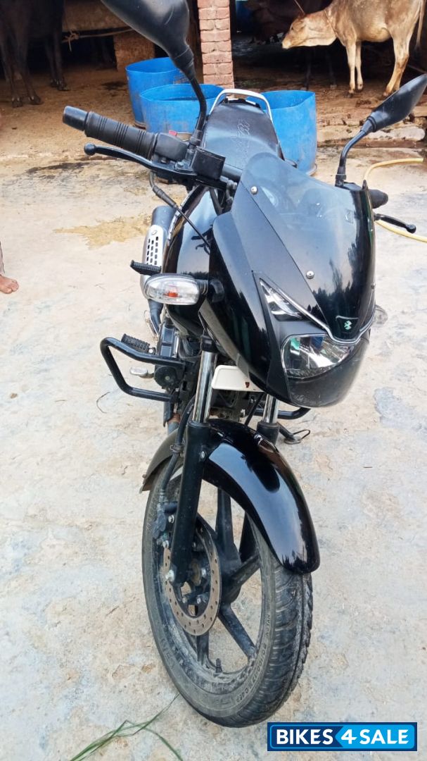 Black Bajaj Pulsar 150 DTSi